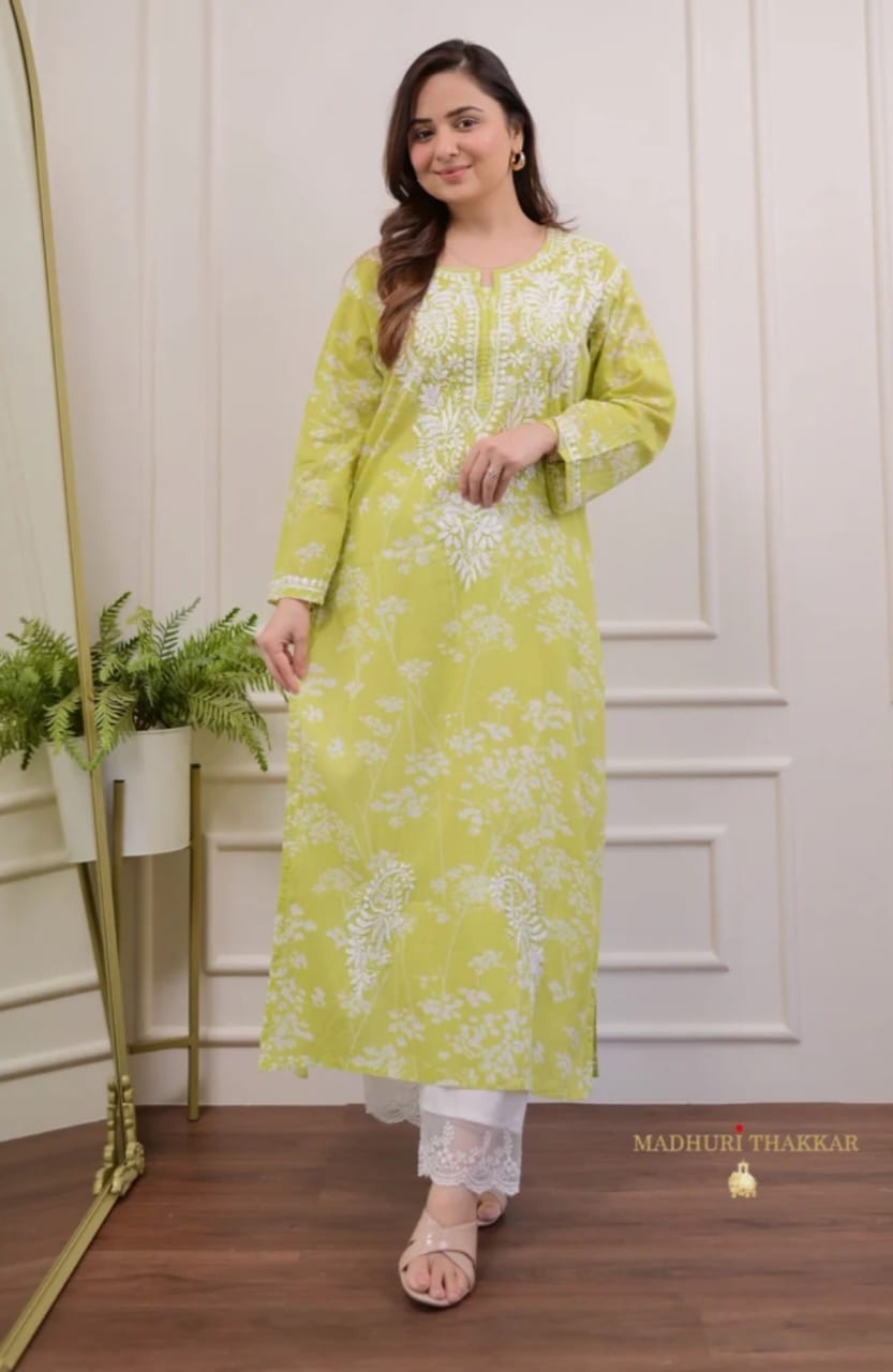 Chikankari outfits are the love of every woman