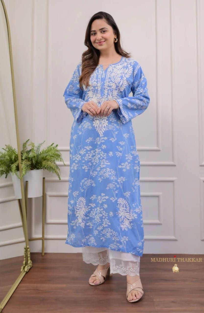 Chikankari outfits are the love of every woman